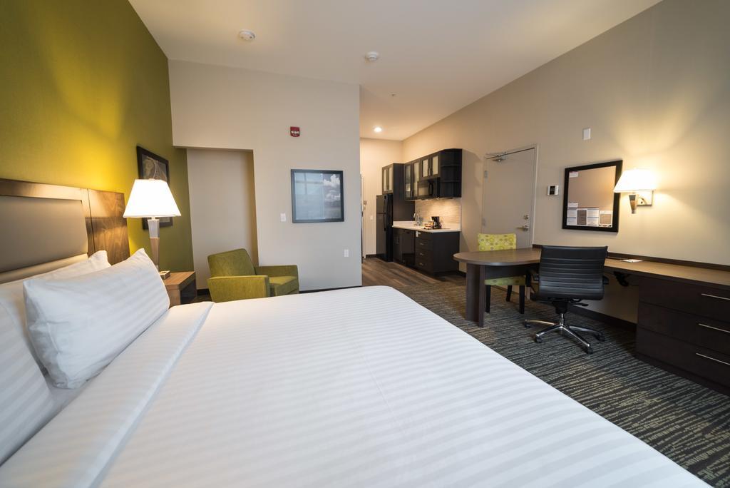 Candlewood Suites West Edmonton - Mall Area By Ihg Εξωτερικό φωτογραφία