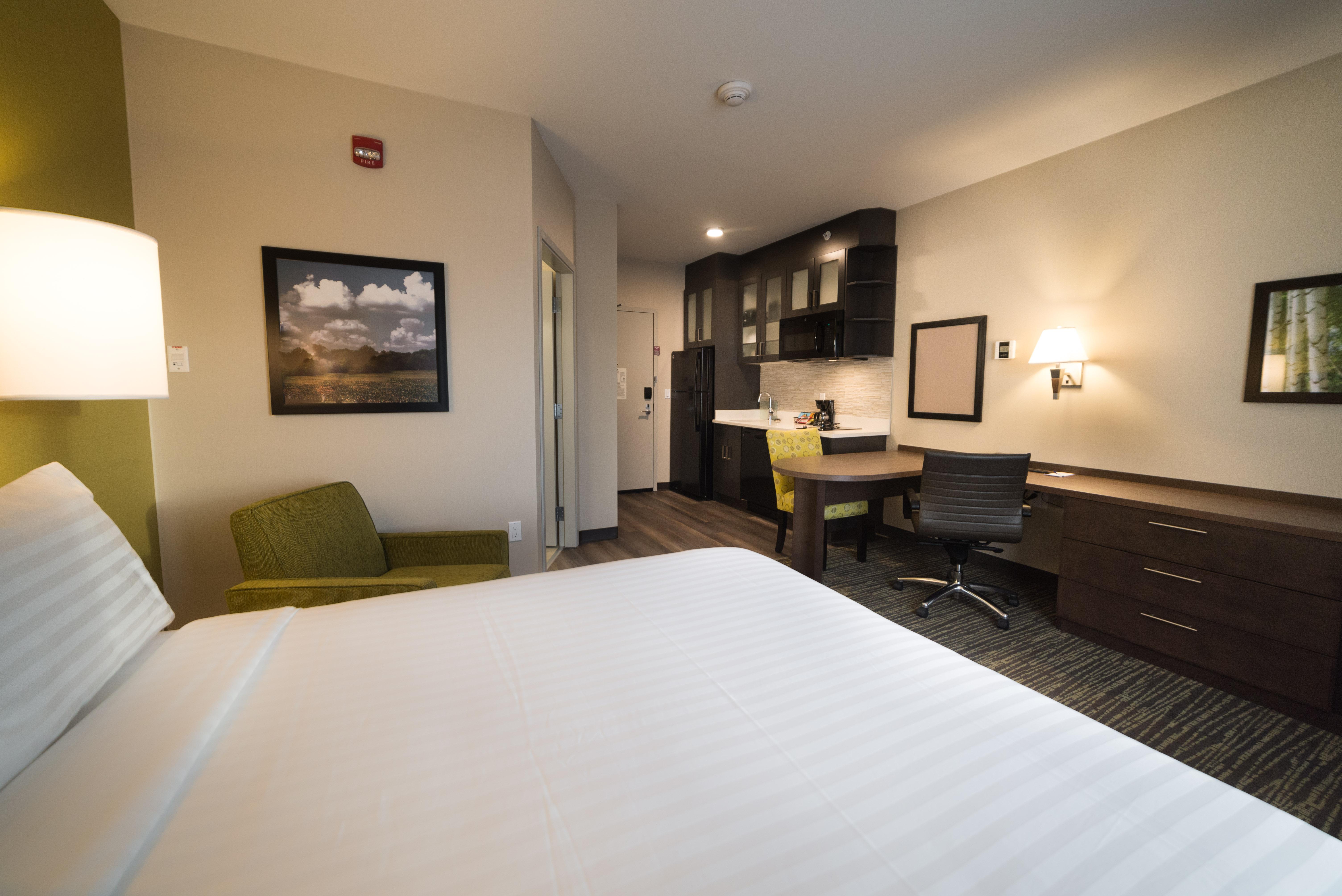 Candlewood Suites West Edmonton - Mall Area By Ihg Εξωτερικό φωτογραφία